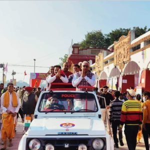 पवित्र ग्रंथ गीता के उपदेश हर मानव को जीवन जीने दिखाते है राह