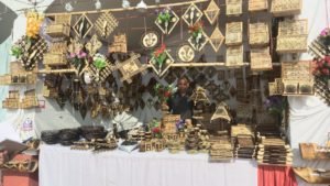 महोत्सव में रंग भर रही है हस्त की शिल्पकला