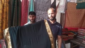 पश्मीना शाल के विदेशी भी हैं कायल