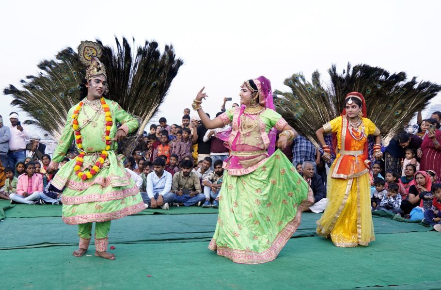 उत्तराखंड, पंजाब, छत्तीसगढ़ के लोक नृत्यों ने महोत्सव में बांधा समा