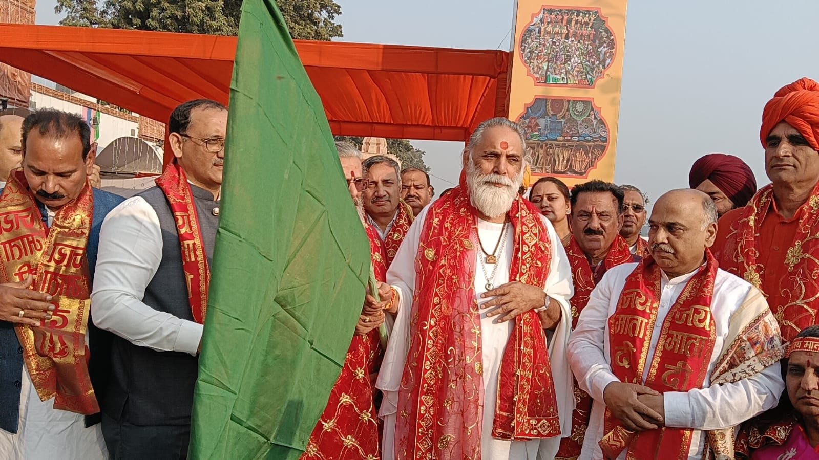 कुरुक्षेत्र धाम की संस्थाएं, संगठन और पूज्य संतों ने एकत्रित होकर गीता सद्भावना के साथ नगर यात्रा निकाल कर दिया श्रीमद भगवद गीता और गीता जयंती का संदेश:स्वामी ज्ञानानंद महाराज