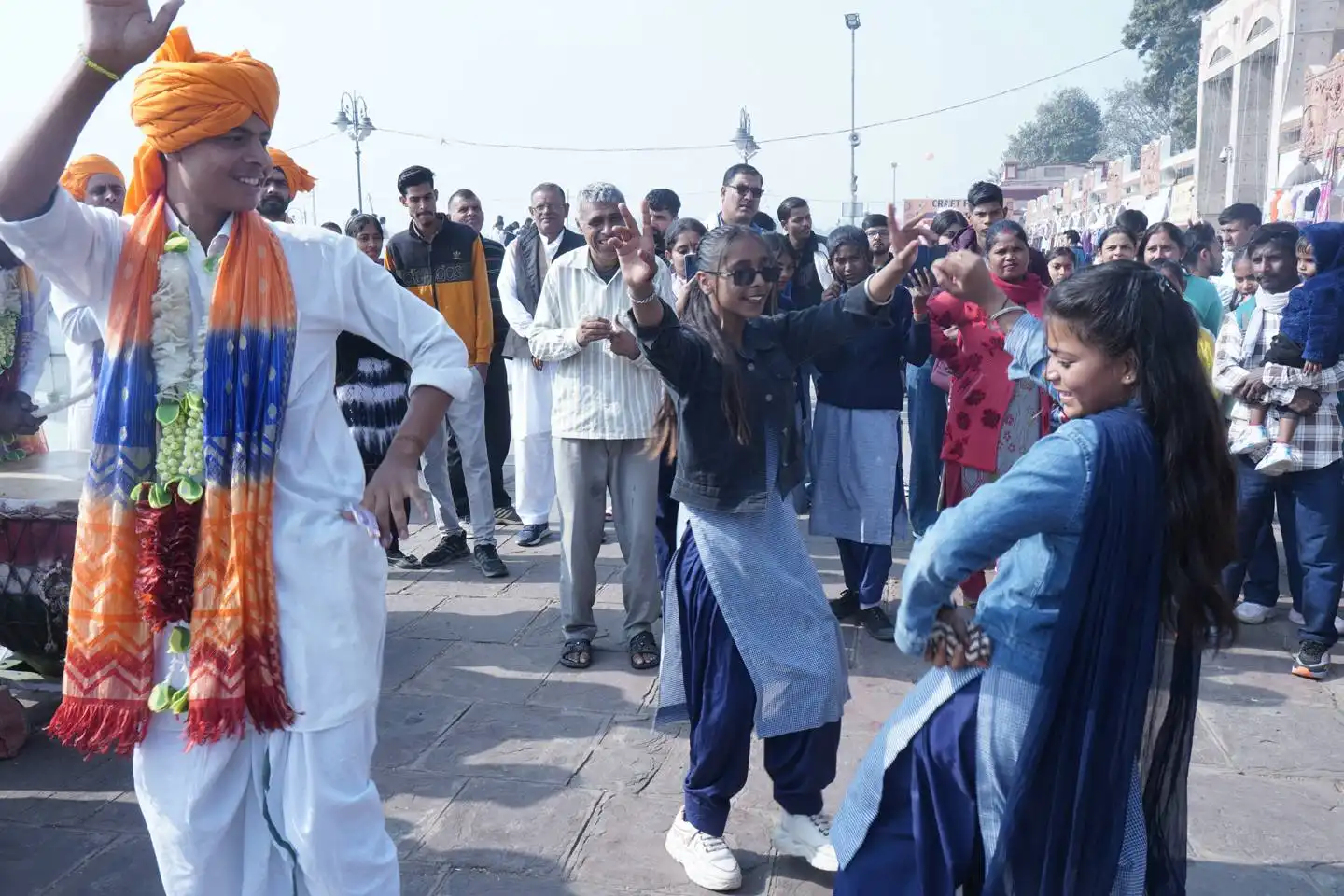 लोक संगीत और उत्सव की थिरकती धुन – अंतर्राष्ट्रीय गीता महोत्सव 2025