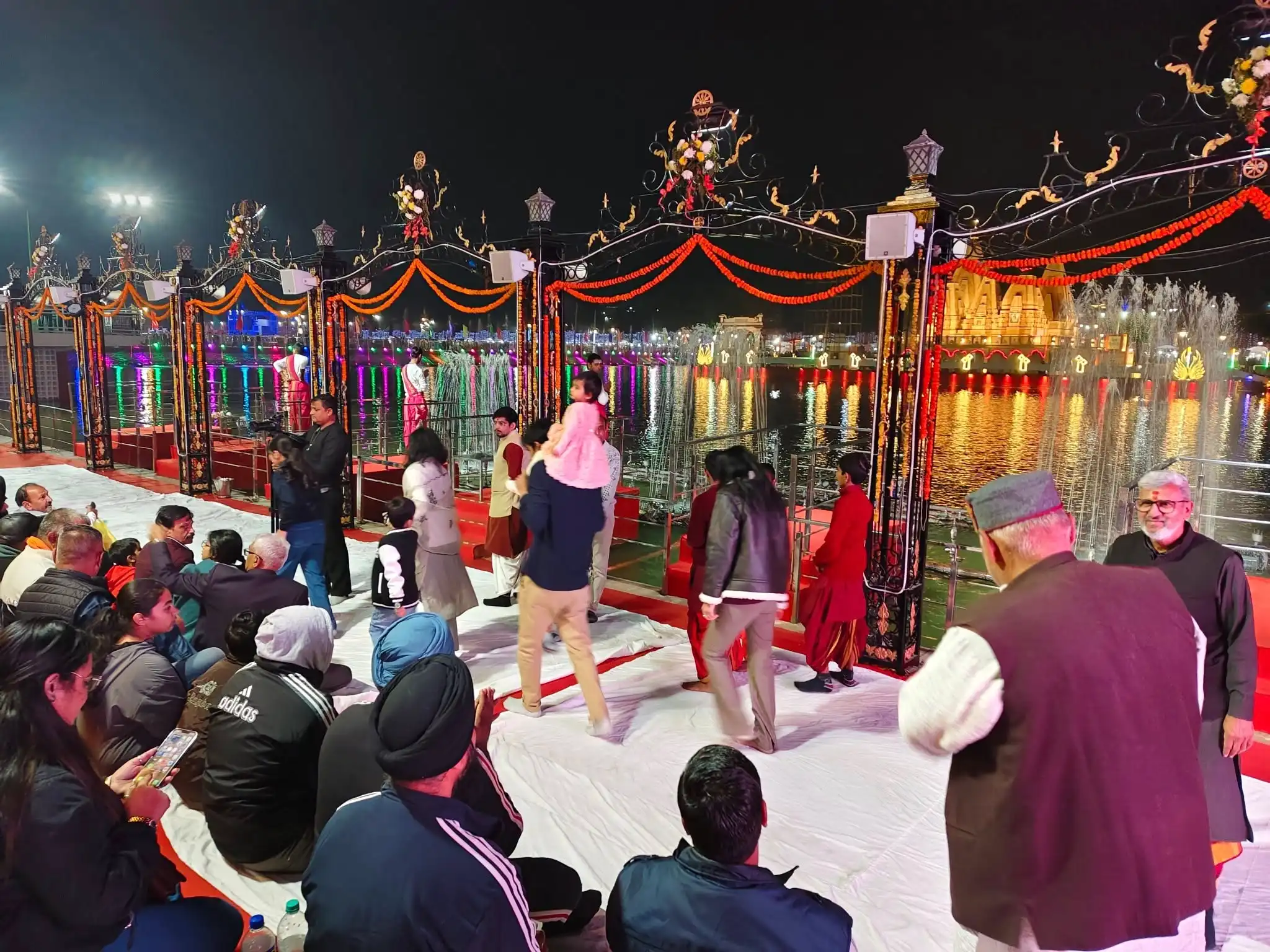 जय हनुमान ज्ञान गुन सागर – भक्ति और आनंद का अनुभव